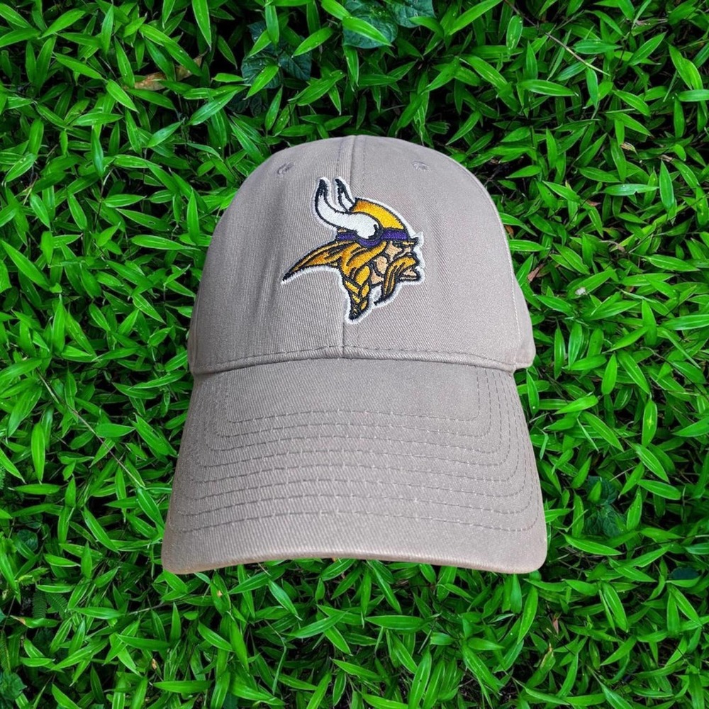 Minnesota Vikings NFL Team Apparel Brand Grey Silver Cotton Strapback Dad Hat